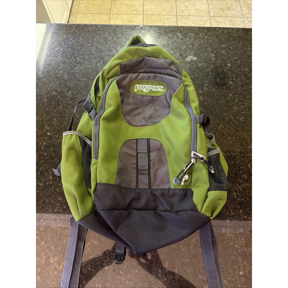 Jansport '90s Black/ Army Olive Green 100% Nylon Hiking Backpack